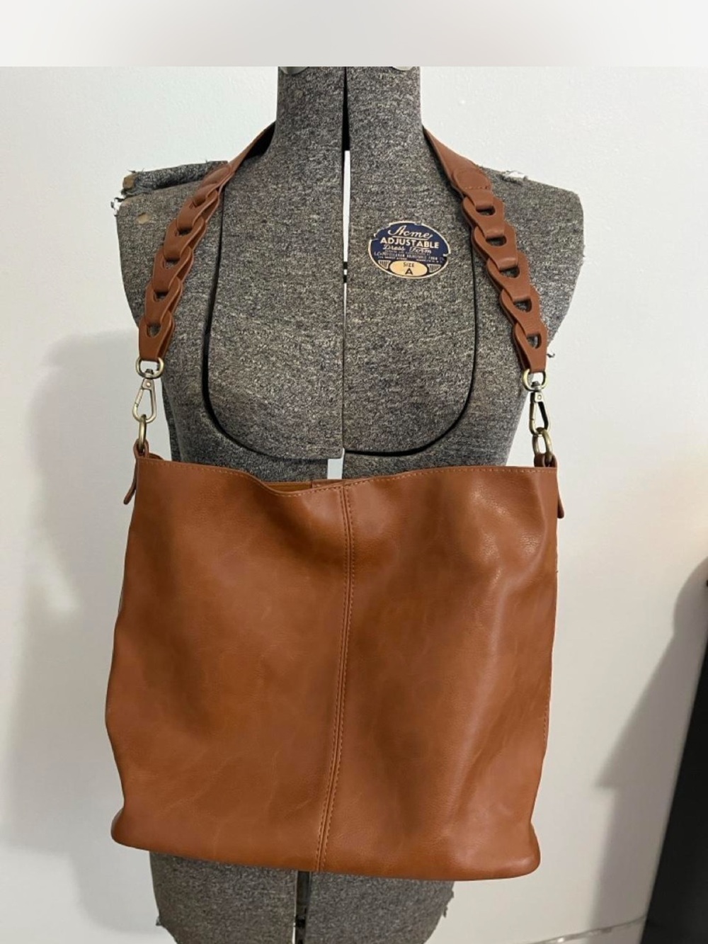Classic Brown Leather Shoulder Bag